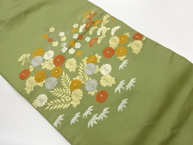 菊・梅・松模様刺繍名古屋帯